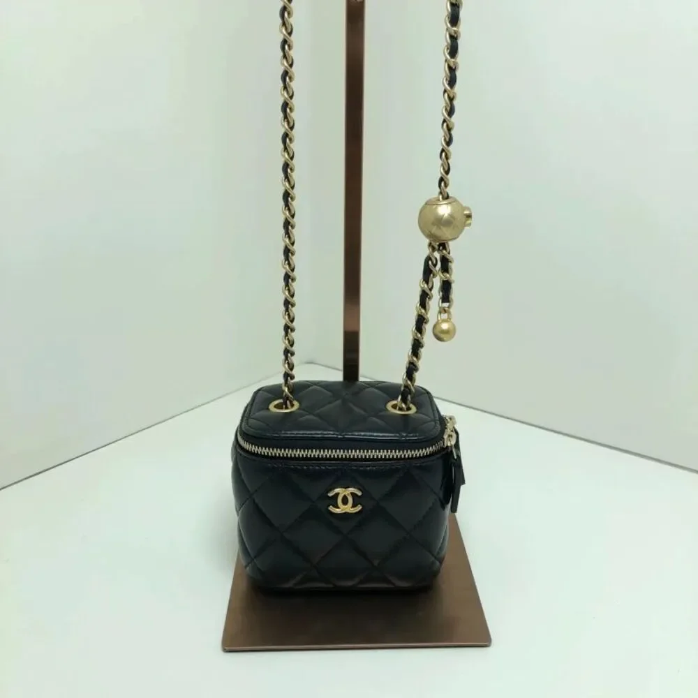 Chanel Women Pre-Loved Bag Very Good Condition
